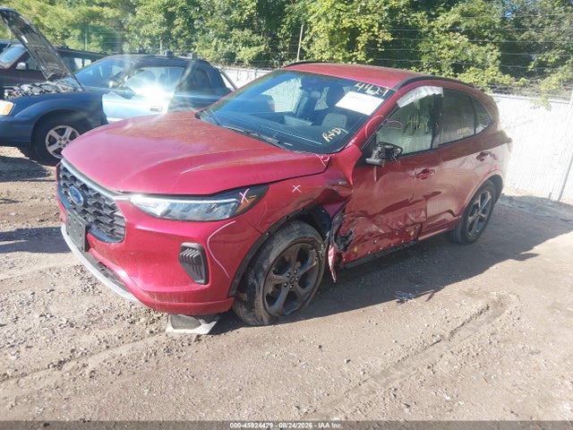 45924429 :رقم المزاد ، 1FMCU0MN7PUA52408 vin ، 2023 Ford Escape St-line مزاد بيع