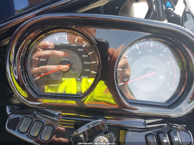 Harley-Davidson FLTRXSE 2019 1HD1TCL10KB959597 Image 7