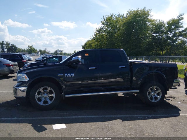 Aukcja sprzedaży 2017 Ram 1500 Laramie  4x4 5'7 Box, vin: 1C6RR7NT4HS614288, numer aukcji: 45924454