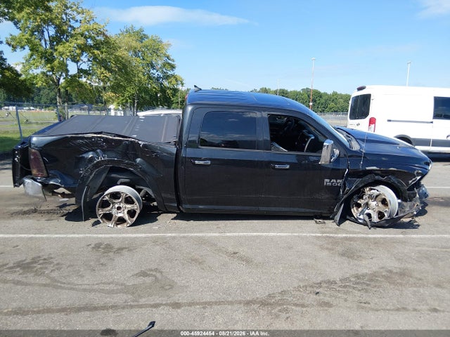 Aukcja sprzedaży 2017 Ram 1500 Laramie  4x4 5'7 Box, vin: 1C6RR7NT4HS614288, numer aukcji: 45924454