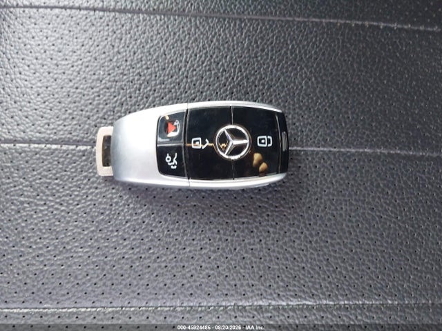 45924486 :رقم المزاد ، WDDZF4KB6HA170810 vin ، 2017 Mercedes-benz E 300 4matic مزاد بيع