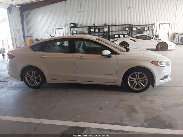 Продажа на аукционе авто 2018 Ford Fusion Hybrid S, vin: 3FA6P0UU3JR254361, номер лота: 45924496