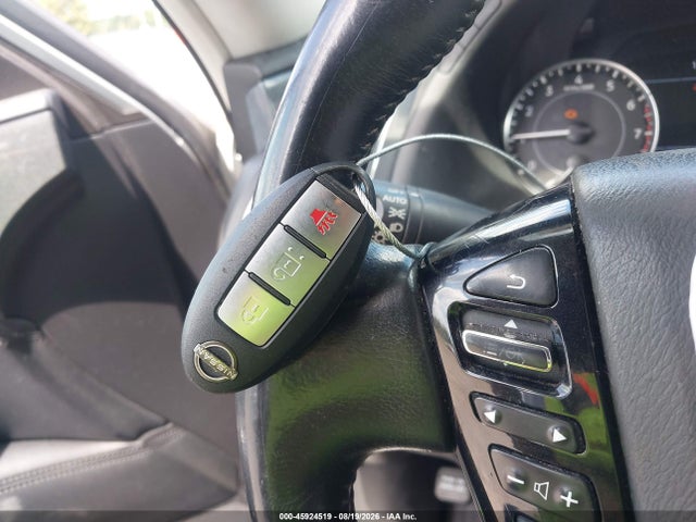 45924519 :رقم المزاد ، JN8AY2AD8M9660867 vin ، 2021 Nissan Armada Sv 4wd مزاد بيع