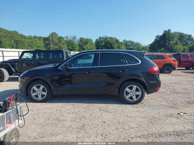 45924525 :رقم المزاد ، WP1AA2A21CLA12382 vin ، 2012 Porsche Cayenne مزاد بيع