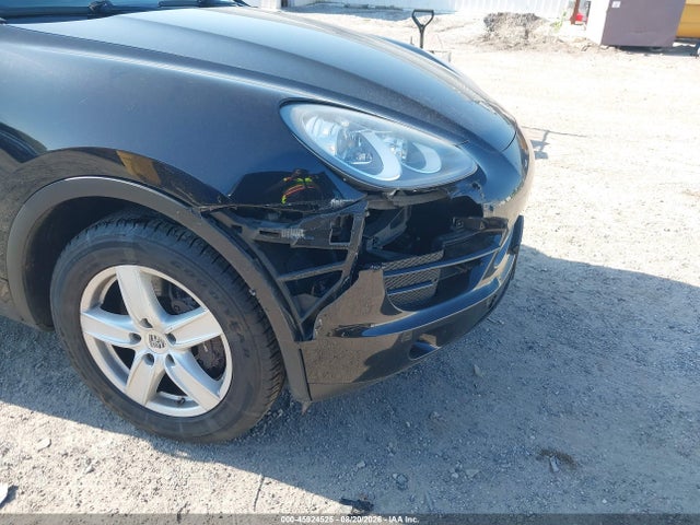 45924525 :رقم المزاد ، WP1AA2A21CLA12382 vin ، 2012 Porsche Cayenne مزاد بيع
