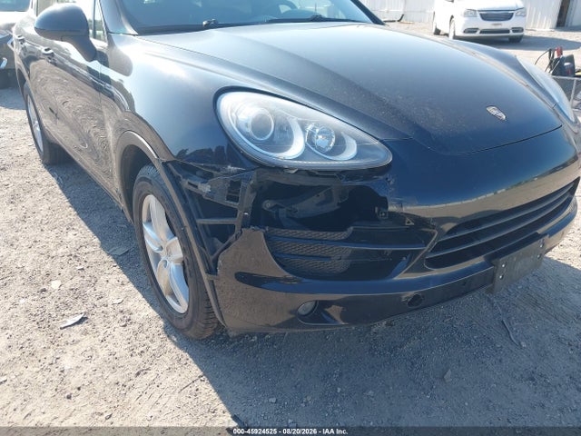 45924525 :رقم المزاد ، WP1AA2A21CLA12382 vin ، 2012 Porsche Cayenne مزاد بيع