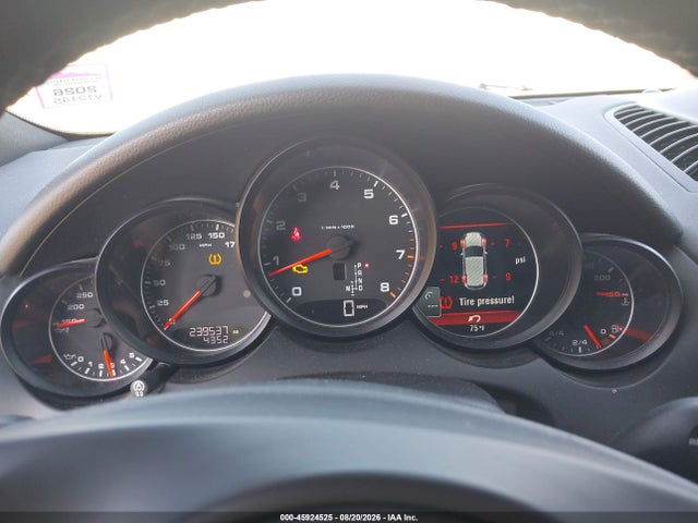 45924525 :رقم المزاد ، WP1AA2A21CLA12382 vin ، 2012 Porsche Cayenne مزاد بيع