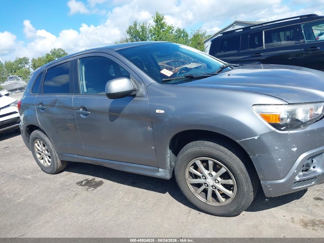 Продаж на аукціоні авто 2011 Mitsubishi Outlander Sport Es, vin: JA4AP3AU6BZ002251, номер лоту: 45924528