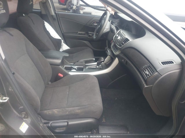 45924570 :رقم المزاد ، 1HGCR2F73FA047532 vin ، 2015 Honda Accord Ex مزاد بيع