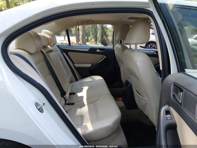 45924616 :رقم المزاد ، 3VWD67AJ3GM339372 vin ، 2016 Volkswagen Jetta 1.4t Se مزاد بيع