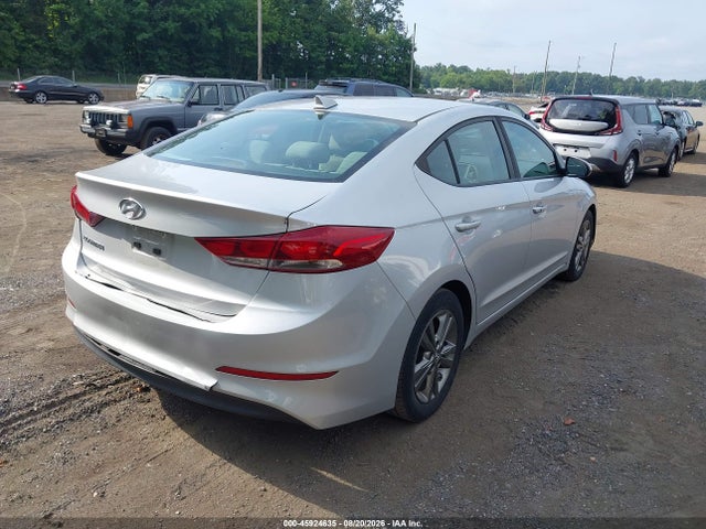 2017 Hyundai Elantra Se მანქანა იყიდება აუქციონზე, vin: 5NPD84LF6HH015456, აუქციონის ნომერი: 45924635