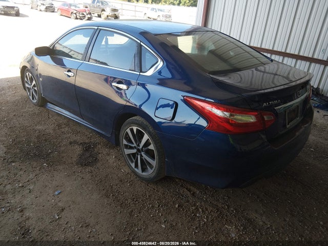 Продажа на аукционе авто 2016 Nissan Altima 2.5 Sr, vin: 1N4AL3AP7GC232831, номер лота: 45924642