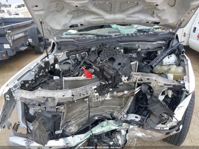 Ford F-350 Chassis Xl 2022 1FD8X3E6XNED47516 Image 10