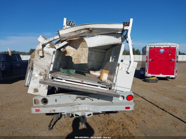 Ford F-350 Chassis Xl 2022 1FD8X3E6XNED47516 Image 14