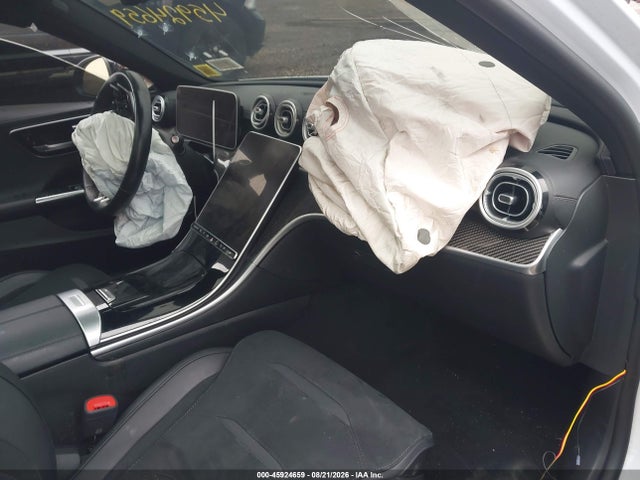 W1KAF8AB6RR236152 Mercedes-Benz Amg C 63 S E Performance
