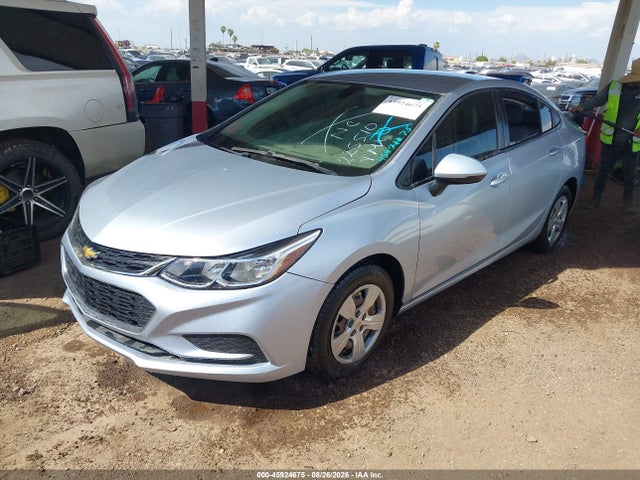 Chevrolet Cruze Ls Auto 2018 1G1BC5SM8J7225510 Image 2