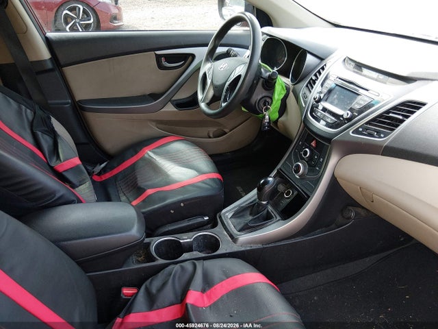 Продаж на аукціоні авто 2016 Hyundai Elantra Se, vin: 5NPDH4AE6GH778926, номер лоту: 45924676