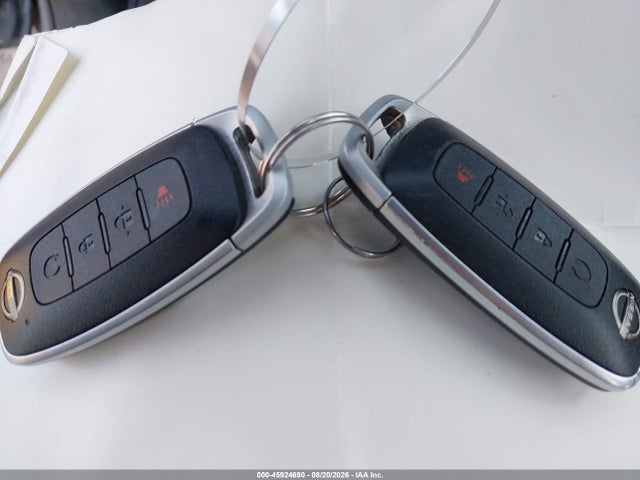 Продажа на аукционе авто 2023 Nissan Kicks Sr Xtronic Cvt, vin: 3N1CP5DV6PL561332, номер лота: 45924690