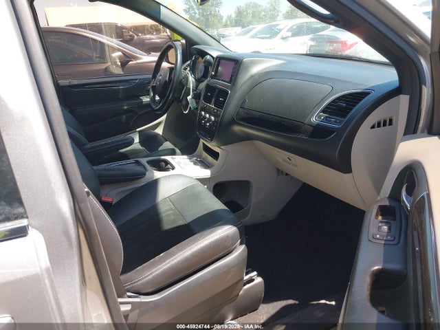 2C4RDGCG0JR265151 Dodge Grand Caravan Sxt