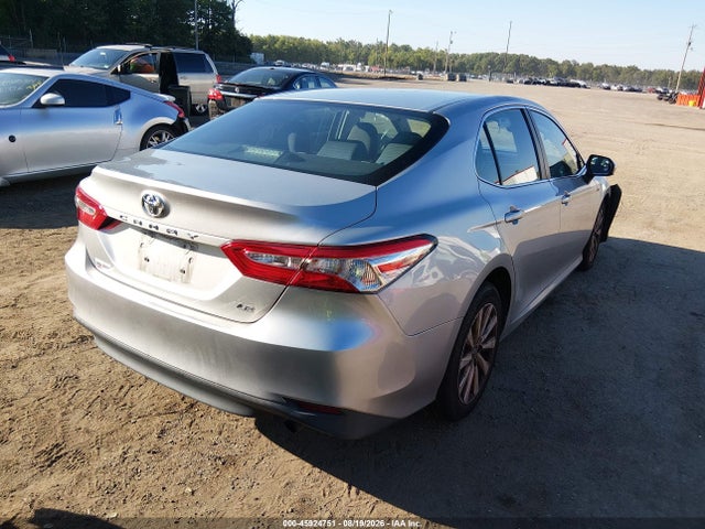 45924751 :رقم المزاد ، 4T1B11HK7JU089055 vin ، 2018 Toyota Camry Le مزاد بيع