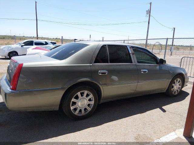 Продажа на аукционе авто 2011 Cadillac Dts, vin: 1G6KA5E68BU139954, номер лота: 45924776