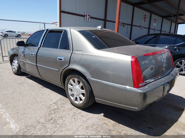 Продажа на аукционе авто 2011 Cadillac Dts, vin: 1G6KA5E68BU139954, номер лота: 45924776