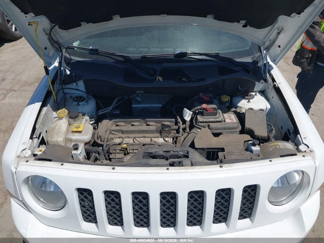 1C4NJPBA9GD688732 Jeep Patriot Sport