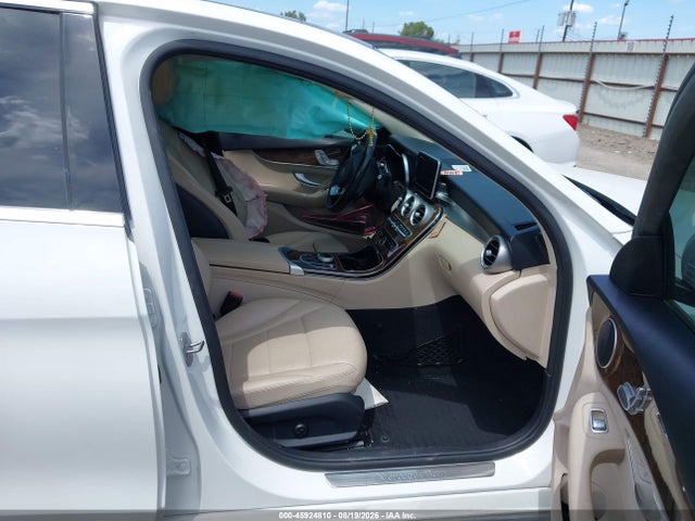 Aukcja sprzedaży 2018 Mercedes-benz C 300, vin: 55SWF4JB8JU276556, numer aukcji: 45924810