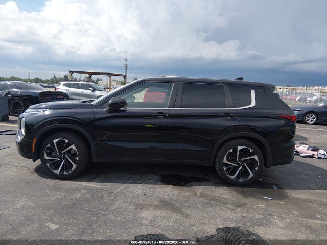 Продаж на аукціоні авто 2022 Mitsubishi Outlander Es 2.5 2wd, vin: JA4J3TA83NZ072230, номер лоту: 45924818