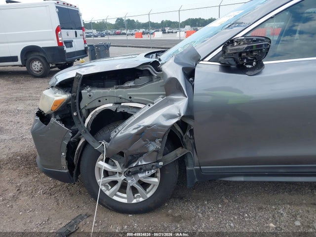 Продажа на аукционе авто 2018 Nissan Rogue Sv, vin: KNMAT2MT9JP622228, номер лота: 45924835