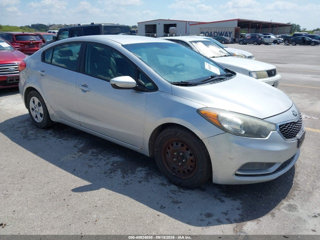 Auction sale of the 2015 Kia Forte Lx, vin: KNAFK4A60F5401751, lot number: 45924850