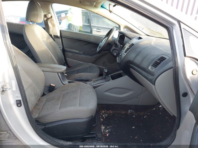 2015 Kia Forte Lx მანქანა იყიდება აუქციონზე, vin: KNAFK4A60F5401751, აუქციონის ნომერი: 45924850