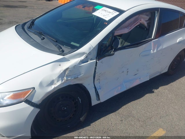 45924872 :رقم المزاد ، JHMZE2H39DS005872 vin ، 2013 Honda Insight مزاد بيع