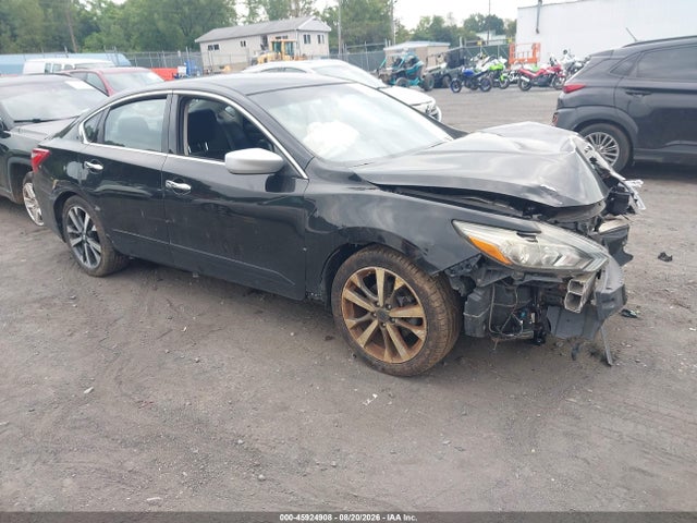 2016 Nissan Altima 2.5 Sr მანქანა იყიდება აუქციონზე, vin: 1N4AL3AP7GC200039, აუქციონის ნომერი: 45924908