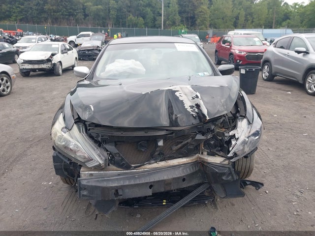 2016 Nissan Altima 2.5 Sr მანქანა იყიდება აუქციონზე, vin: 1N4AL3AP7GC200039, აუქციონის ნომერი: 45924908