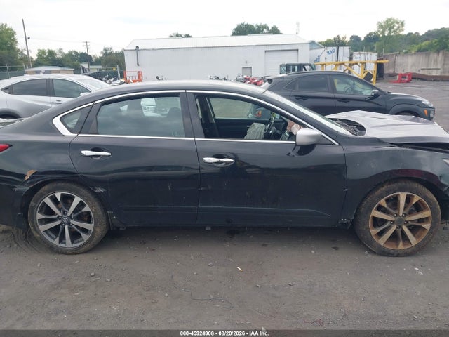 2016 Nissan Altima 2.5 Sr მანქანა იყიდება აუქციონზე, vin: 1N4AL3AP7GC200039, აუქციონის ნომერი: 45924908