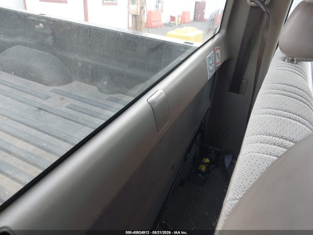 Auction sale of the 2000 Toyota Tundra, vin: 5TBJN3219YS101259, lot number: 45924912