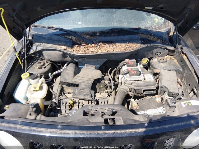Jeep Patriot Altitude 2014 1C4NJPBA8ED888384 Image 10