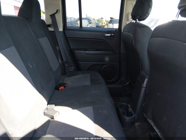 Jeep Patriot Altitude 2014 1C4NJPBA8ED888384 Image 8