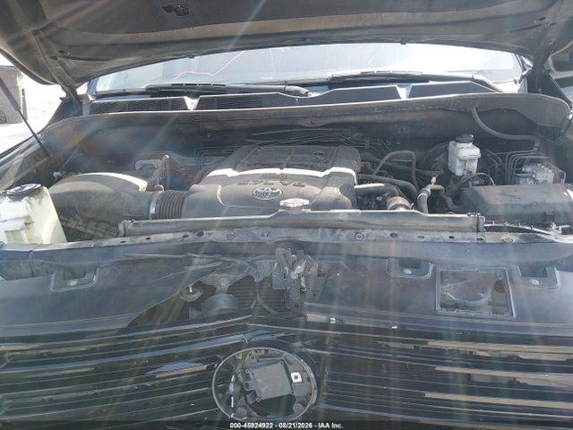 5TFAW5F13JX728937 Toyota Tundra 1794 5.7l V8