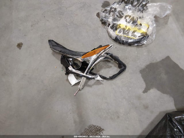 2020 Chevrolet Equinox Awd Lt 1.5l Turbo მანქანა იყიდება აუქციონზე, vin: 3GNAXUEV5LS523692, აუქციონის ნომერი: 45924932