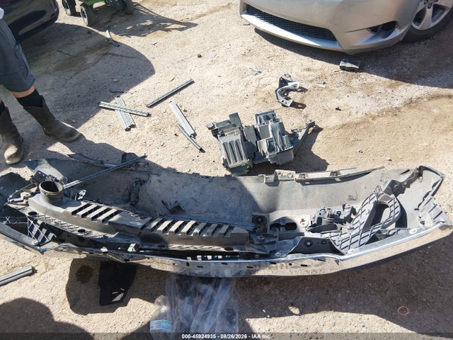 1GCUYDED3KZ123822 Chevrolet Silverado 1500 Lt