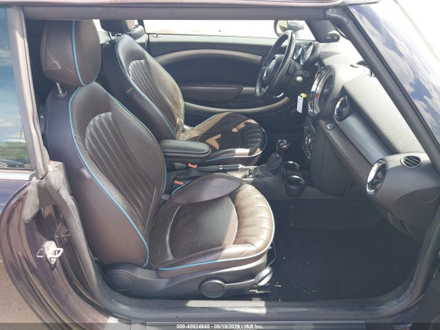 Продажа на аукционе авто 2013 Mini Convertible Cooper S, vin: WMWZP3C53DT550824, номер лота: 45924948