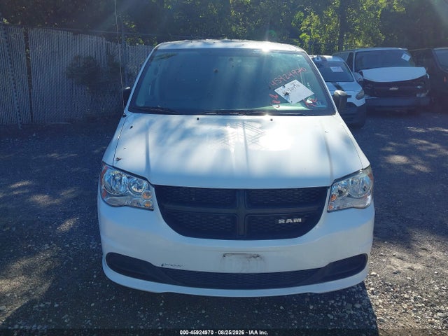 45924970 :رقم المزاد ، 2C4JRGAG6FR568220 vin ، 2015 Ram Cargo Tradesman مزاد بيع