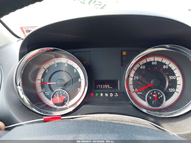 45924970 :رقم المزاد ، 2C4JRGAG6FR568220 vin ، 2015 Ram Cargo Tradesman مزاد بيع