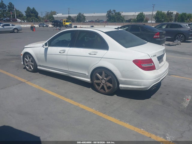 45924990 :رقم المزاد ، WDDGF4HB5EA952994 vin ، 2014 Mercedes-benz C 250 Luxury/sport مزاد بيع