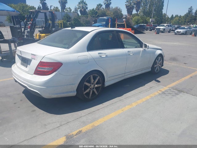 45924990 :رقم المزاد ، WDDGF4HB5EA952994 vin ، 2014 Mercedes-benz C 250 Luxury/sport مزاد بيع