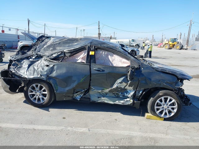 3GNAXHEV7KS680372 Chevrolet EQUINOX LS
