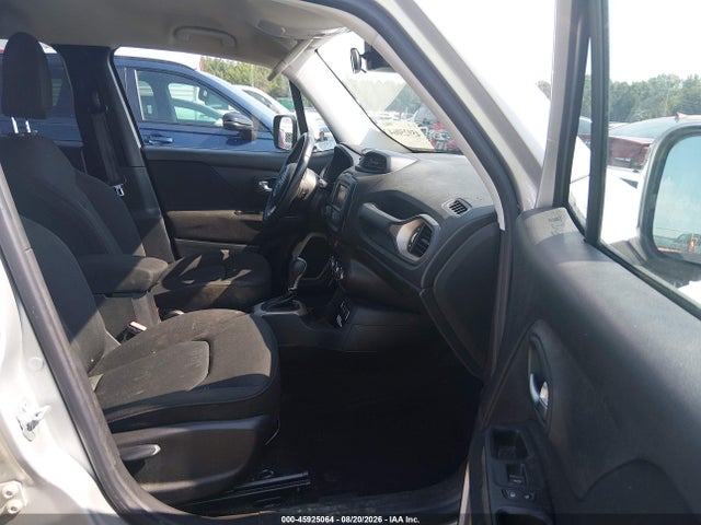 Продаж на аукціоні авто 2016 Jeep Renegade Latitude, vin: ZACCJABT6GPC47437, номер лоту: 45925064