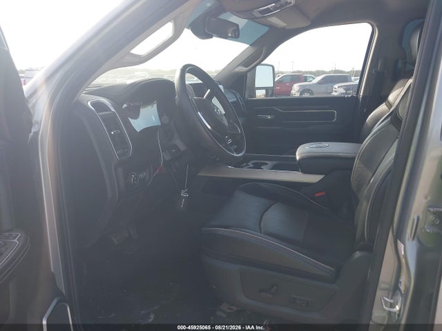Продаж на аукціоні авто 2024 Ram 3500 Laramie  4x4 8' Box, vin: 3C63RRJL7RG328175, номер лоту: 45925065